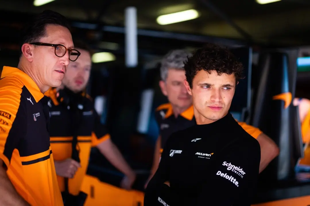 Lando Norris dirigiu o novo Hypercar da McLaren por 38 voltas em Algarve na semana passada. Isso ajuda a entender a máq…