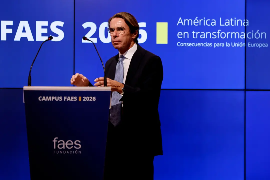 Aznar comentou no Campus FAES sobre a Europa e a América Latina, criticando o sanchismo. A postura de tentar unir voto …