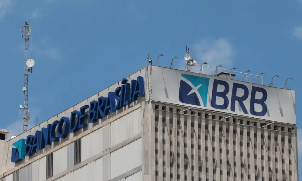 Celular de procurador do Master revelou bastidores de cerca de 12 bilhões de reais em carteiras cedidas ao BRB. A PF us…