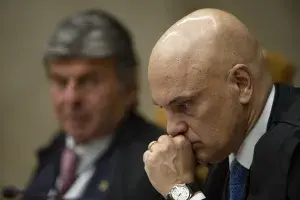 52,3% dos brasileiros acham que a crise do STF prejudica mais Lula que Flávio Bolsonaro. A disputa no Supremo realmente…