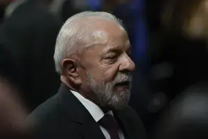 Desaprovação de Lula chegou a 53% segundo a pesquisa Atlas/Bloomberg. Acho que essa oscilação mostra que o apoio popula…