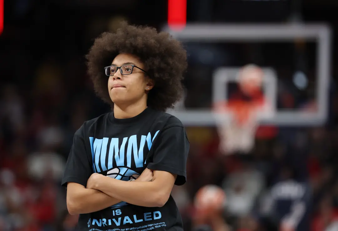 Minnesota Lynx perdeu para Indiana Fever por 96 a 77 e ainda por cima com Olivia Miles com lesão na canela. A queda no …