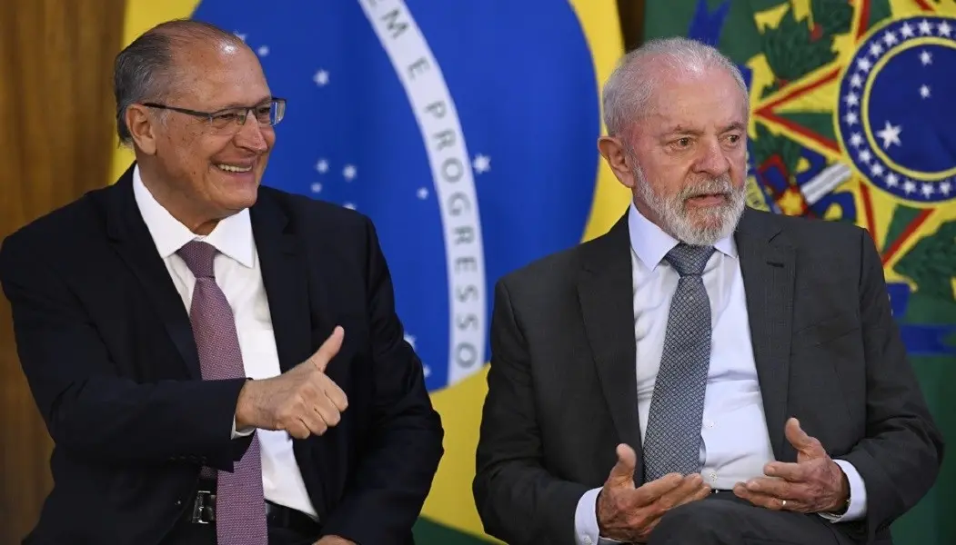 R$ 64 milhões liberados para ajudar vítimas do El Niño no Brasil. O dinheiro vai pro MDS e Funai pra comprar comida e s…