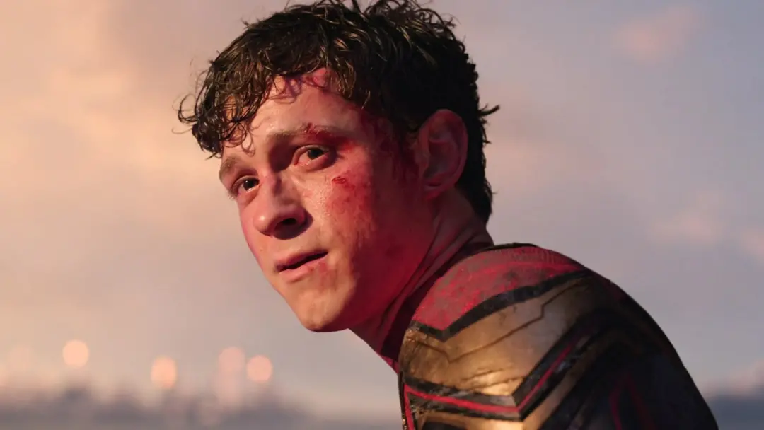 E.D.I.T.H., assistente de Tony Stark, é um dos poucos personagens do MCU que ainda lembra Peter Parker após o feitiço d…