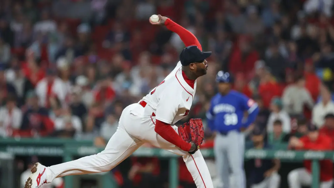 Aroldis Chapman está de volta em breve, dizem os Red Sox, depois de cinco jogos fora por lesão no lat. Ele já foi All S…