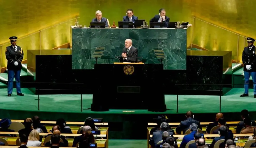 Na ONU, Lula falou que o Brasil não cabe no quintal de ninguém. A defesa da democracia e contra ingerência externa faz …