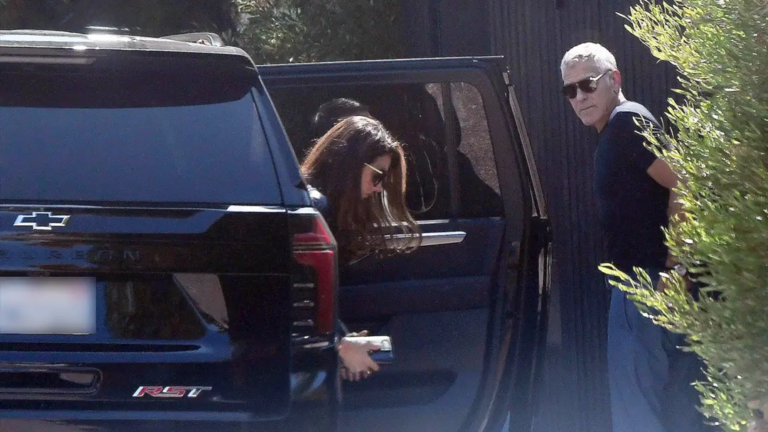 George Clooney e Amal Clooney visitaram Cindy Crawford e Rande Gerber após a morte do filho Presley. É um gesto de apoi…