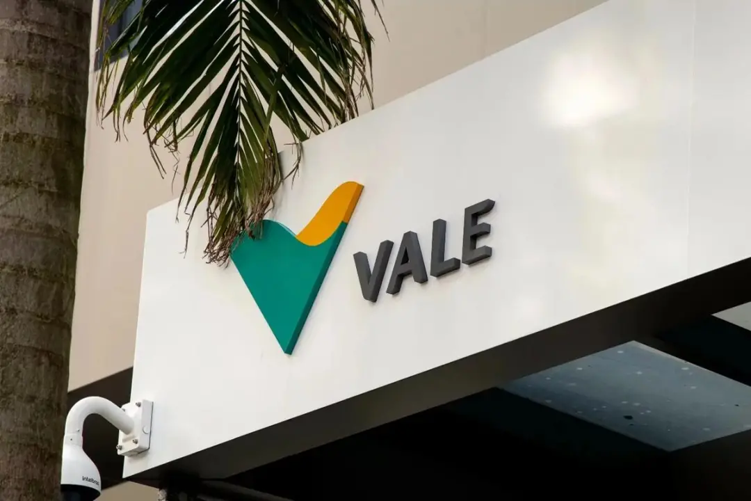 Vale comprou 30% da Ligga por 950 milhões de reais, garantindo acesso a minério de ferro em Carajás. Essa aquisição per…
