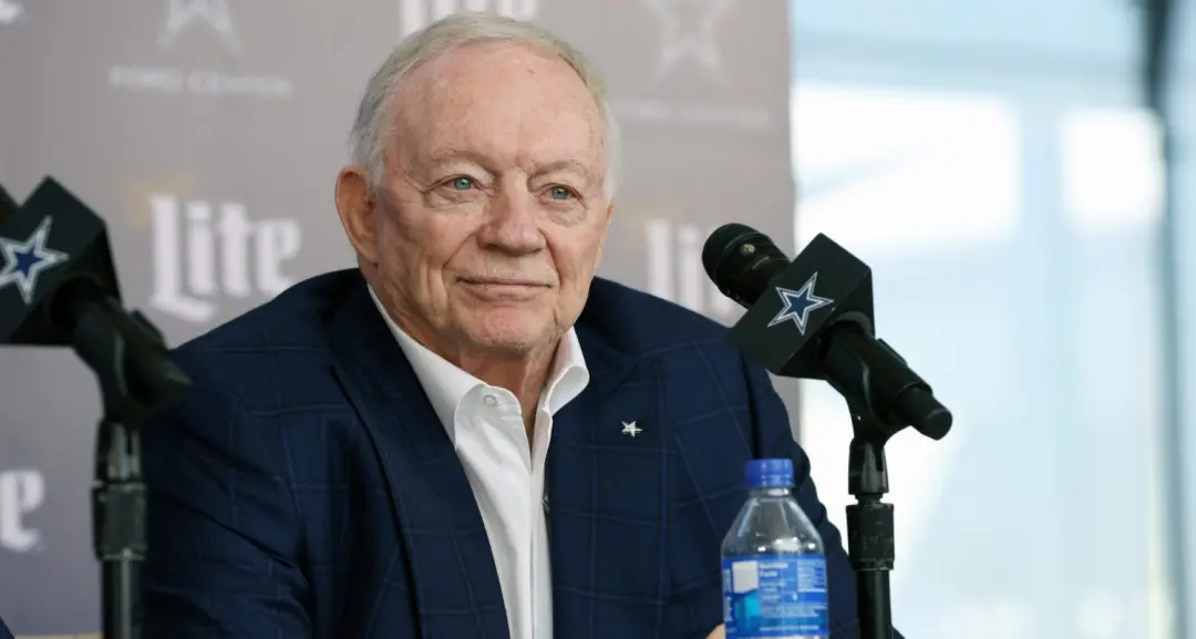 Jerry Jones minimiza a ideia de um time da NFL fora dos Estados Unidos. Ele diz que a expansão permanente é algo bem di…