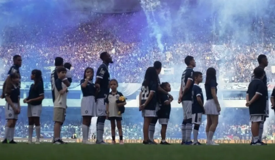 Regras da CBF vão diminuir o limite de estrangeiros na Série A, caindo de 9 para 8 a partir de 2027. A redução gradual …