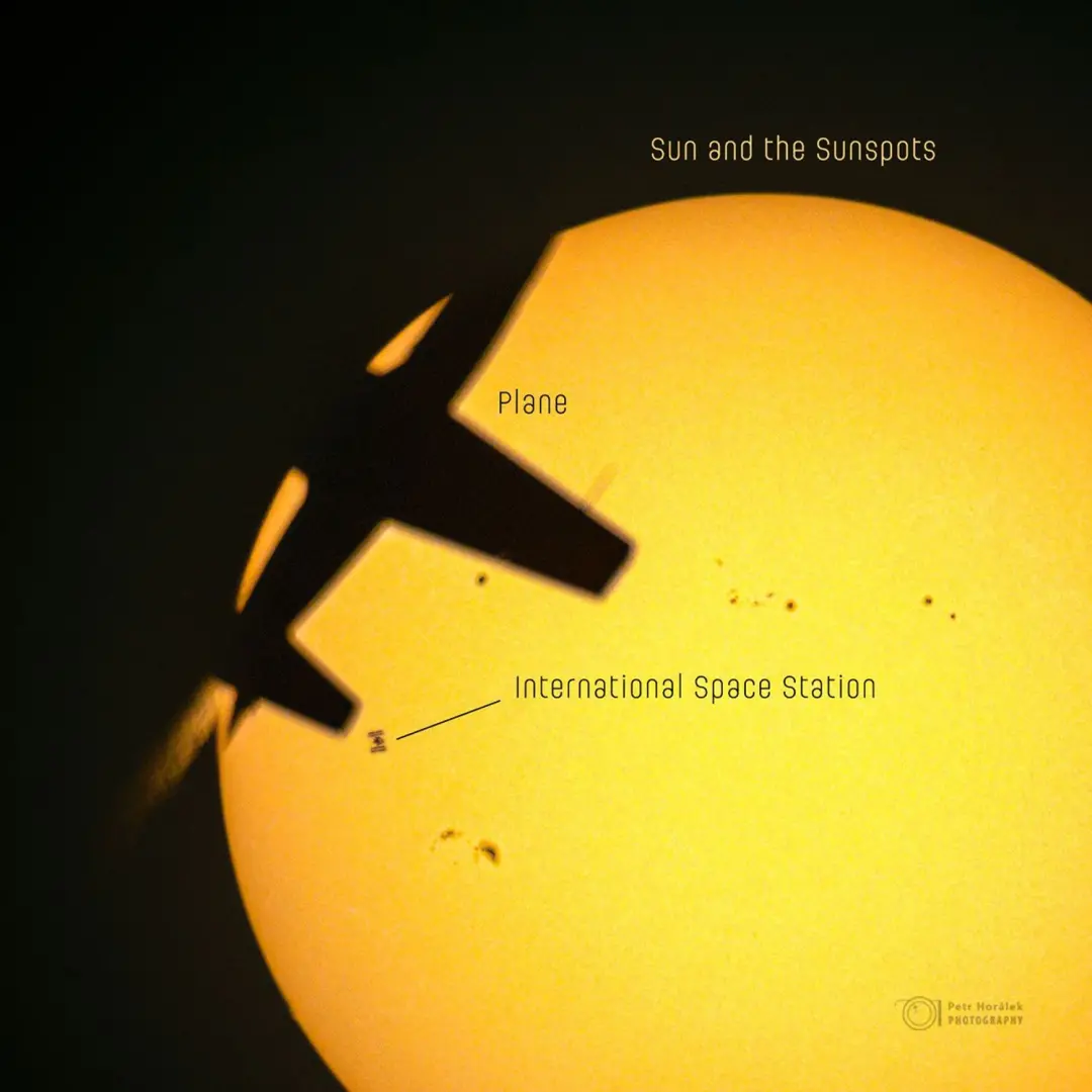 Um alinhamento triplo inesperado capturou o Sol com a silhueta de um avião, sem ser a ISS ou manchas solares, em 22 de …