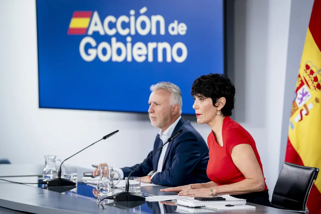 Em Ceuta, a crise passa da oitava semana sem solução e o Governo culpa o PP por não facilitar a saída dos 3.000 menores…