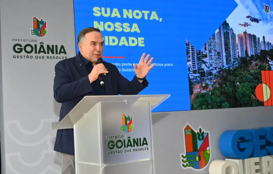 Sandro Mabel apresentou o programa Sua Nota Nossa Cidade em Goiânia, incentivando pedir nota fiscal para conseguir abat…