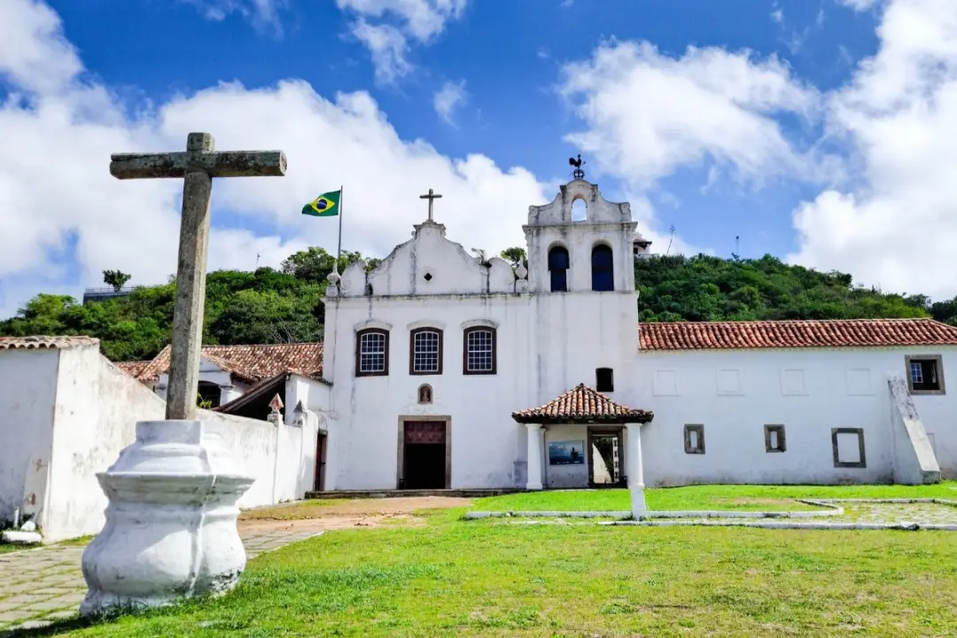 Sarau no Mart, em Cabo Frio, reúne apresentações culturais no Setembro Amarelo. Usar a arte pra falar de saúde mental e…