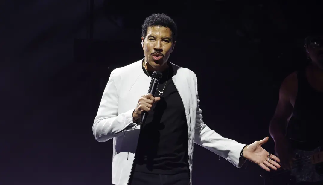 Lionel Richie precisou fazer um procedimento comum para arritmia atrial e teve três shows cancelados. É frustrante quan…