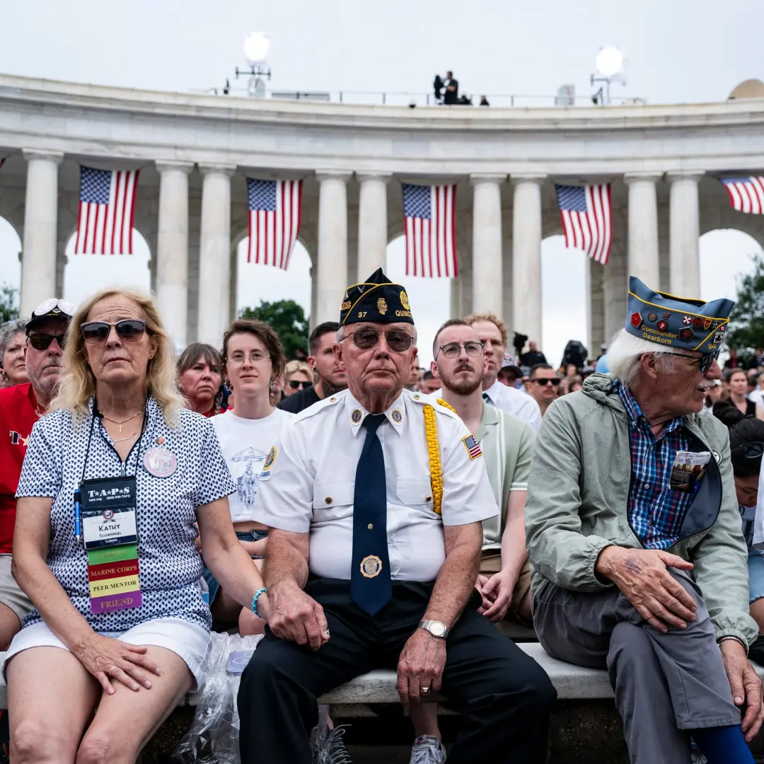 Benefícios para veteranos estagnam pois a Câmara está debatendo custos. A paralisação mostra como as questões sociais f…