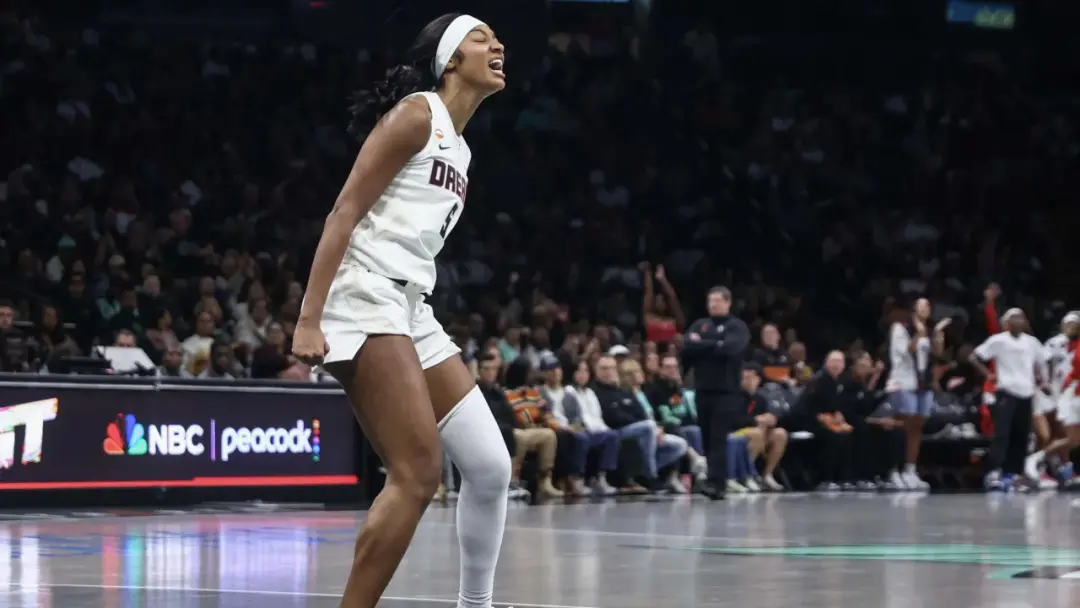 Angel Reese, da Atlanta Dream, alcançou uma sequência de oito vitórias em nove jogos após perder por quatro pontos cont…