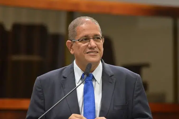 Jeferson Rodrigues anunciou que não disputa a reeleição para deputado federal em Goiás para focar na família. A saída d…