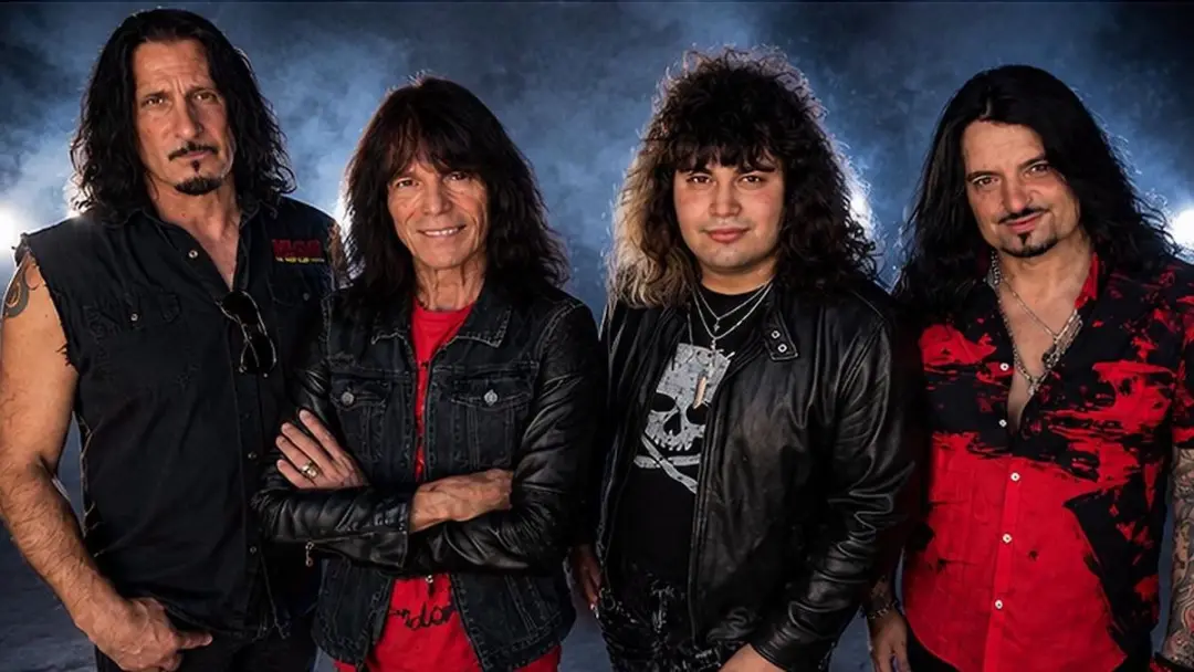 John Torra, cantor de 23 anos, é o novo vocalista do Quiet Riot depois de audições abertas com mais de 700 candidaturas…