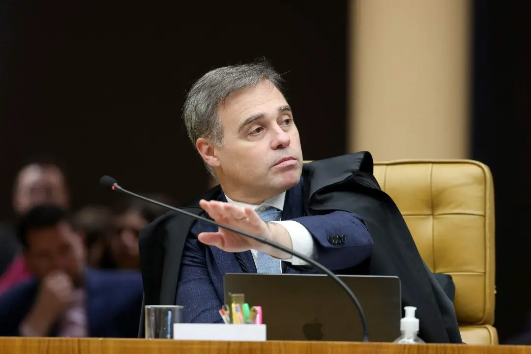 Ministro André Mendonça pediu o arquivamento da ação contra ele no STF por acusações de Alexandre de Moraes sobre Banco…