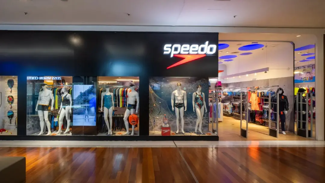 Pilates cresceu 114% globalmente em 2025, e a Speedo tá entrando forte no mercado de wellness, indo além das piscinas. …
