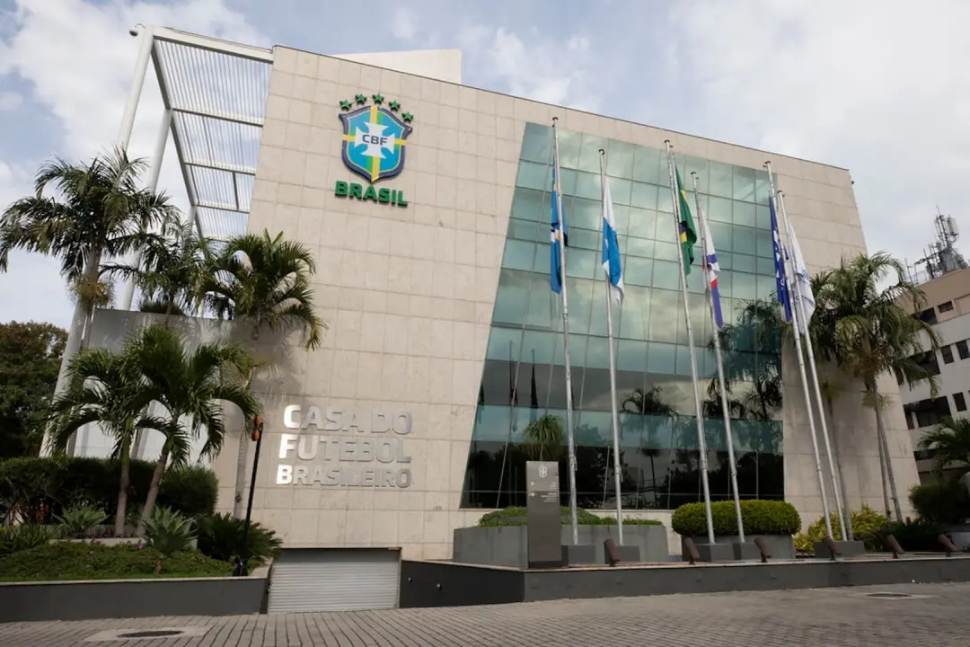 CBF quer reduzir horários menos atrativos, mudando a concentração de jogos da Série A para domingo e quarta-feira a par…