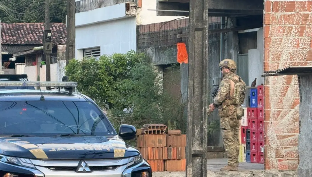 Duas pessoas foram presas em Bayeux, Grande João Pessoa, suspeitas de exploração sexual infantojuvenil. A operação da P…
