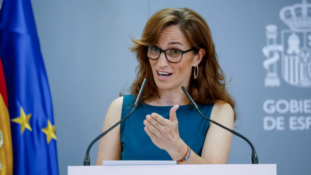 Ministério da Saúde pediu que a Justiça obrigue Madrid a criar registro de médicos objetores ao aborto. A ministra crit…