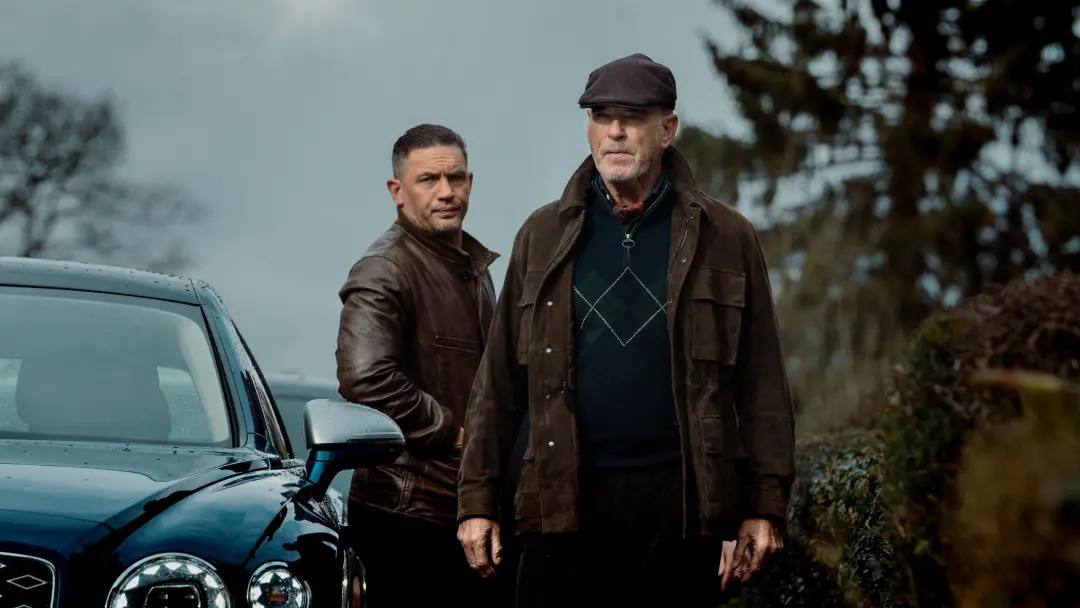 Tom Hardy e Pierce Brosnan compartilharam segredos de MobLand temporada 2. É bom ver esses atores falando abertamente s…