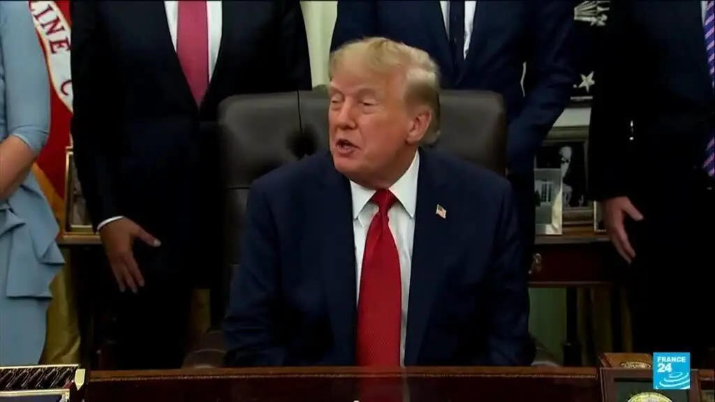 US networks pararam de cobrir Donald Trump porque ele baniu três veículos de imprensa da Casa Branca. Isso mostra como …