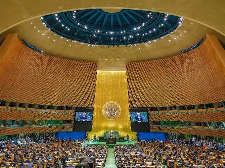 Lula falando de soberania e Trump contra Irã na Assembleia da ONU. Parece que a diplomacia internacional tá sempre ness…