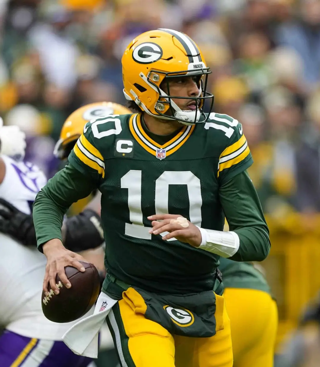 Green Bay Packers, no jogo, mostra que o Jordan Love tem potencial, mas a ofensiva precisa melhorar muito. A linha ofen…