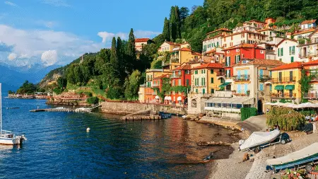 Lago Como, na Itália, um homem sumiu ao mergulhar para ajudar pai e filho. É um lance que mostra o risco absurdo da bra…