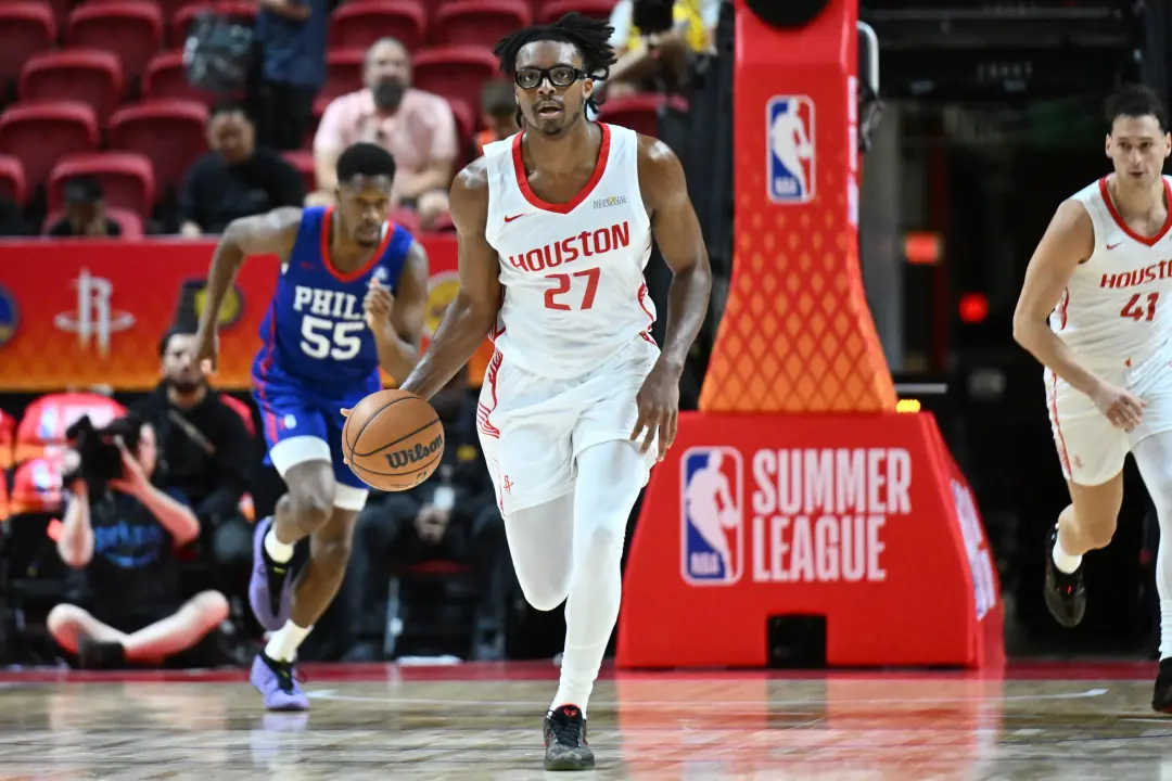 Julian Phillips e Isaiah Crawford, alas de 6 pés e 6 polegadas, estão nos Rockets. Phillips, apesar da defesa, tem médi…