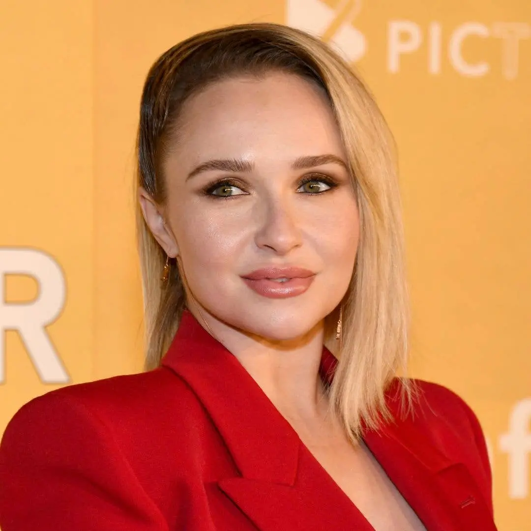 Hayden Panettiere faleceu aos 36 anos. A revelação da causa da morte traz um pesar grande. É um lembrete de como a frag…