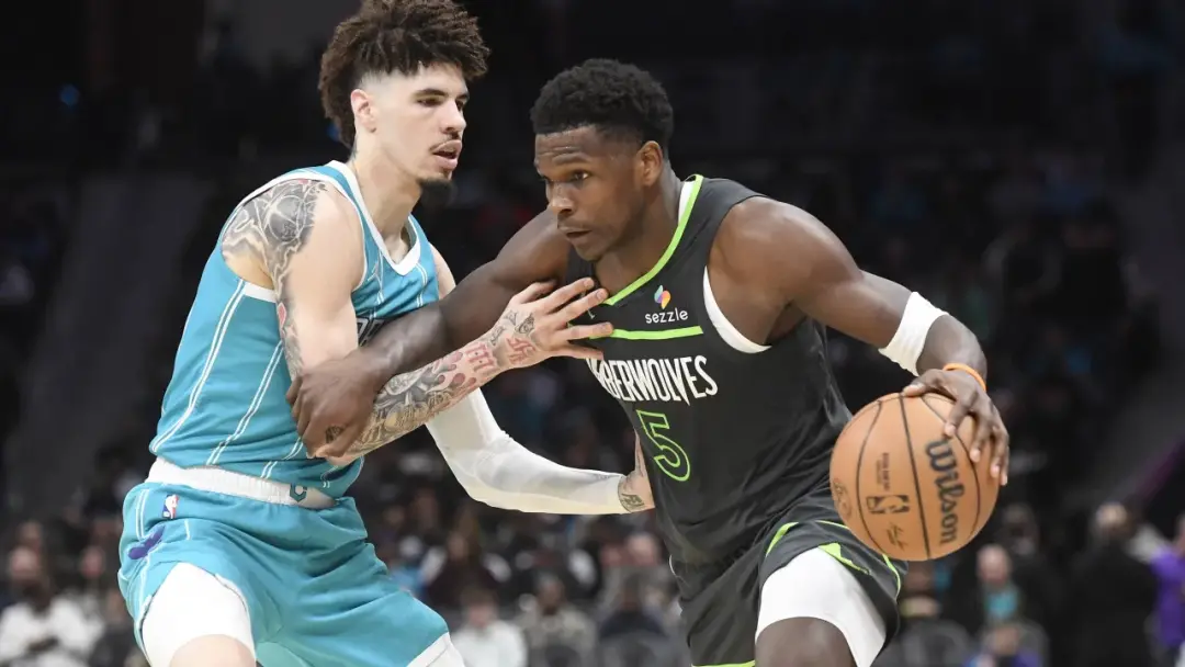 Minnesota Timberwolves busca reforços com Jonathan Kuminga e LaMelo Ball. A contratação de um campeão como mentor pra E…