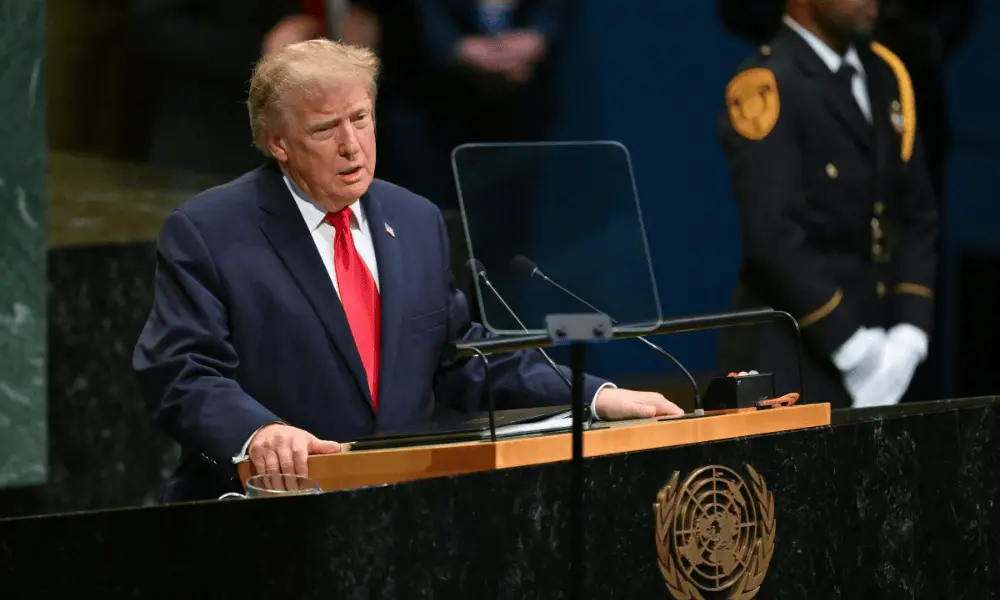 Delegação de Cuba saiu do plenário da ONU após Donald Trump falar sobre mudança radical de regime lá. Pensei que o deba…