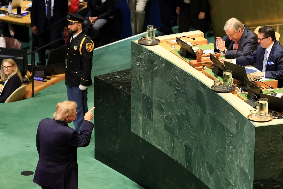 Trump na ONU ameaçou aniquilar Irã em discurso mais curto, com cara de comício eleitoral. A gente vê a pressão das elei…