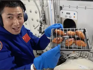 Primeira air fryer feita no China usada no espaço. Tecnologia assim mostra o quanto a gente consegue levar o dia a dia …