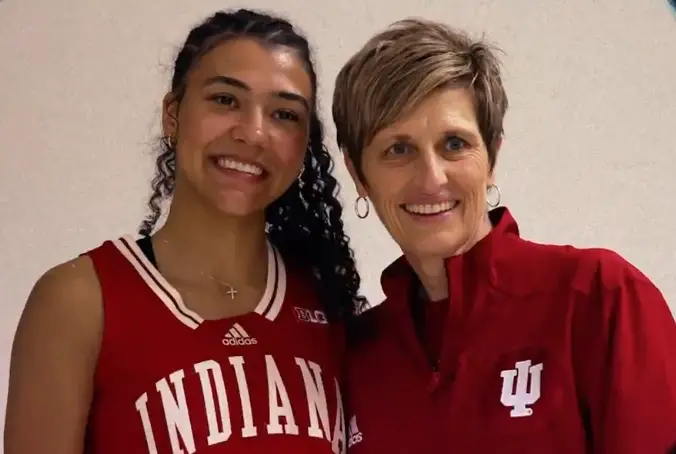 Brookeslee Colvin, ponta guard, se comprometeu com o time de basquete feminino de Indiana para a turma de 2027, escolhe…