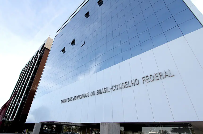 Lei 15.511 alterou a estrutura do Conselho Federal da OAB, criando diretorias temporárias para os conselhos seccionais.…