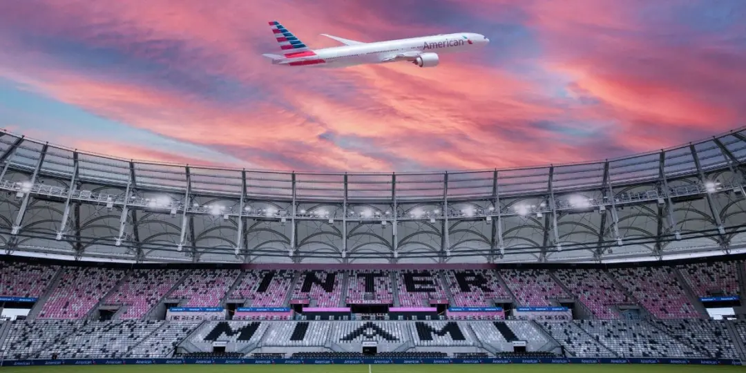 American Airlines assumiu os direitos de nomeação do setor de hospitalidade com mais de 1.800 pessoas no novo estádio d…