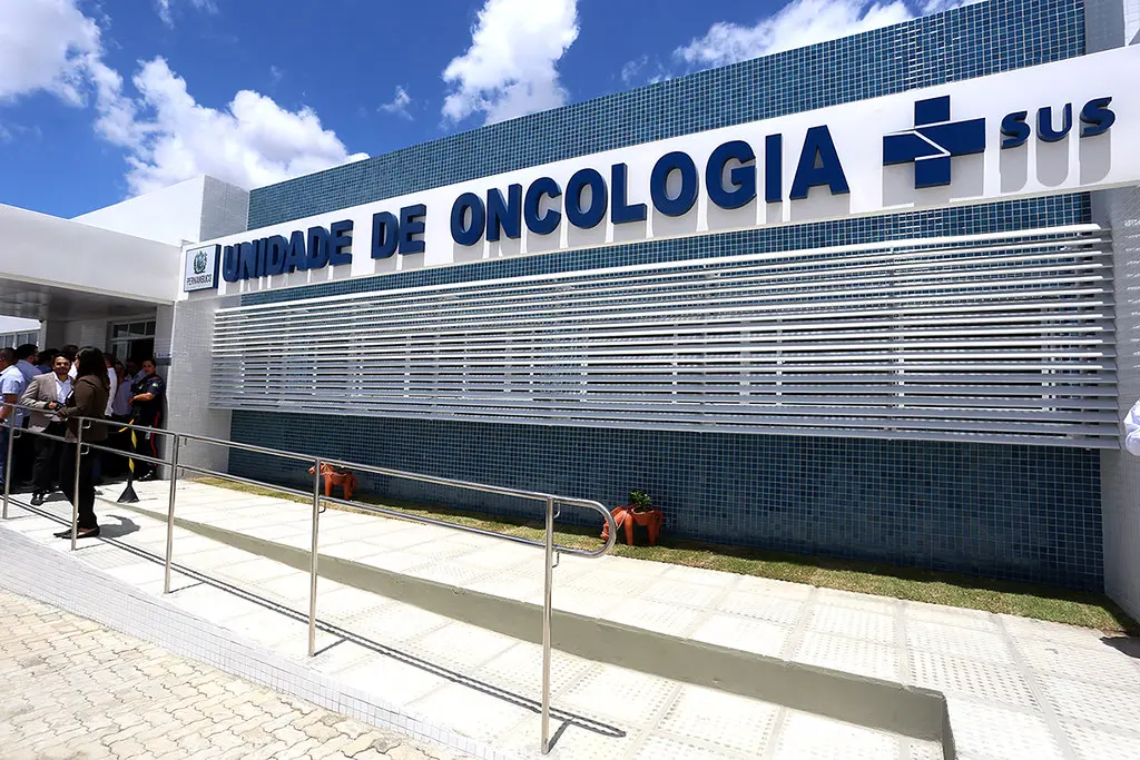 Projeto de Lei 3277/26 quer que o SUS use biópsias minimamente invasivas para câncer de mama. Isso diminui a invasão e …