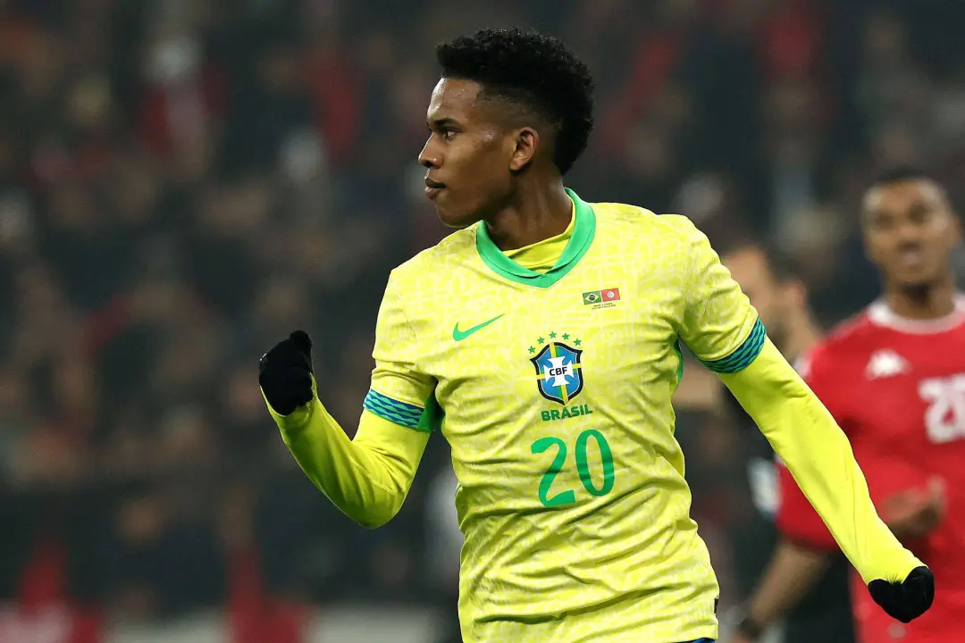 Estêvão, após se recuperar da lesão muscular que tirou da Copa do Mundo, volta à seleção brasileira buscando minutos no…