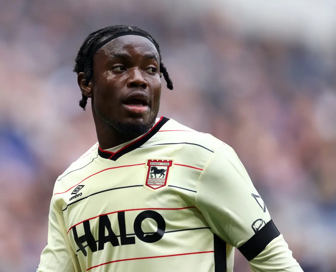 Leicester pediu um valor alto por Abdul Fatawu, impedindo o Everton de fechar o negócio em 2025. Acredito que essa hesi…