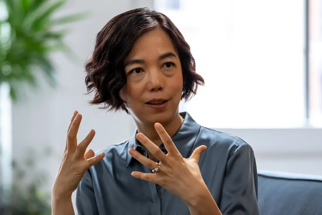 Fei-Fei Li, pioneira da inteligência artificial, defende que a supervisão da tecnologia precisa ser feita por entidades…