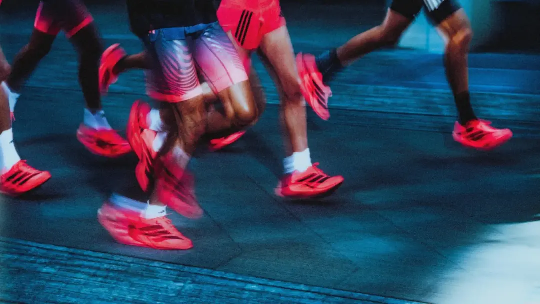 177 gramas o peso do Adios Pro 5 da Adidas chegou ao mercado. A redução de peso é grande, mas a gente precisa ver se o …