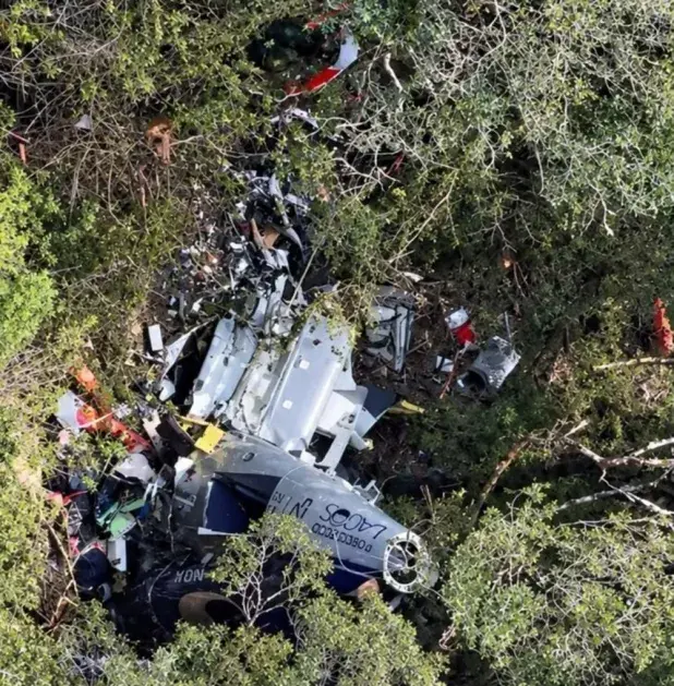 Em Urubici, Santa Catarina, o helicóptero que carregava Rick e Bruno Avelar caiu, matando todos os ocupantes. A polícia…