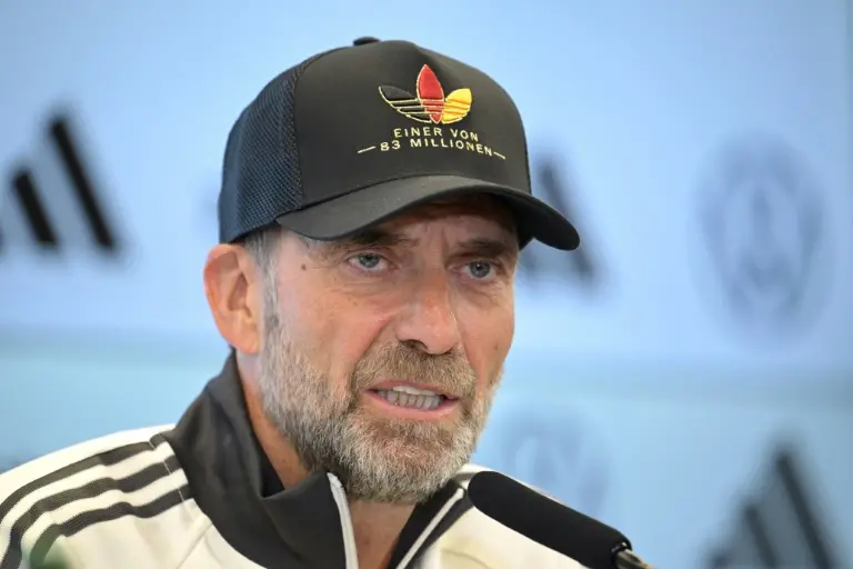 Klopp promete nova abordagem para a seleção alemã antes do jogo contra a Holanda em Amsterdã. A mudança de postura é ne…