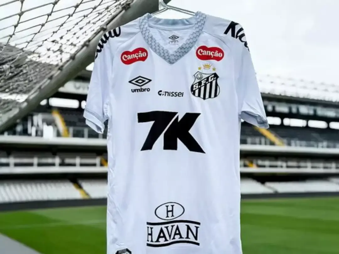 Santos e Adidas avançam para trocar fornecedora de material esportivo. O contrato pode ser assinado até o fim desta sem…